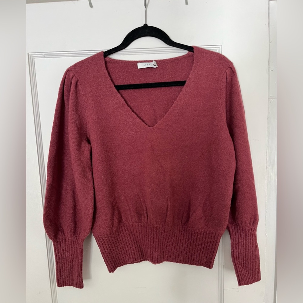 LUSH Pink V-neck puff sleeve sweater top. Size Medium.
